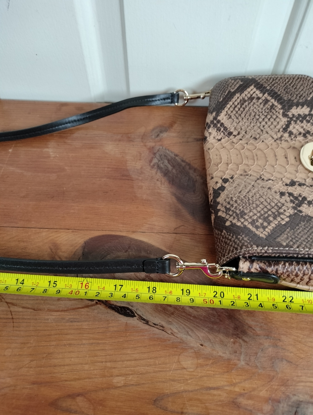 COACH Mini Ruby Snake Print Crossbody Excellent Cond. Exotic Natural Leather - Picture 15 of 16